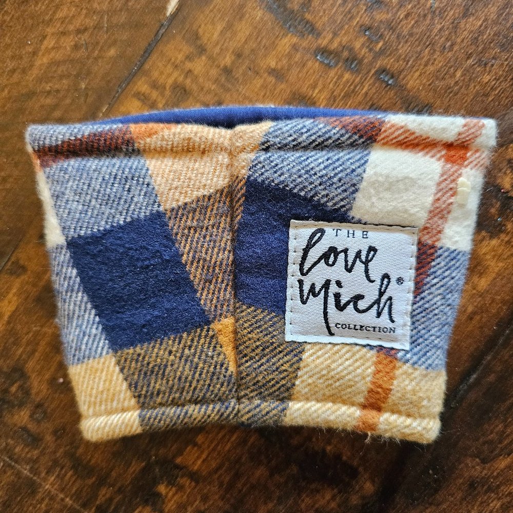 Love Mich Flannel Coffee Cozy